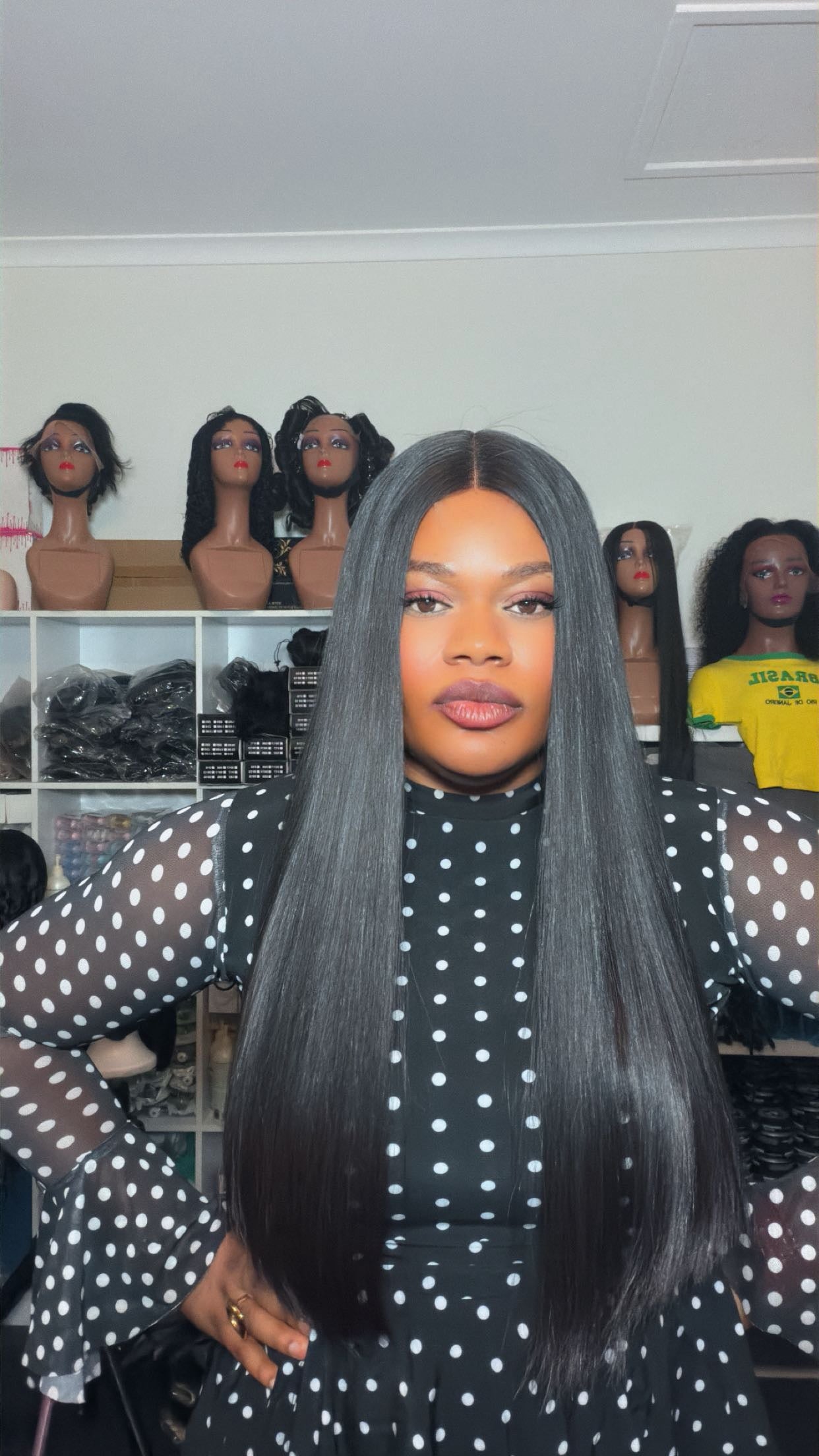 Pearla – Straight Wig, 22" Closure