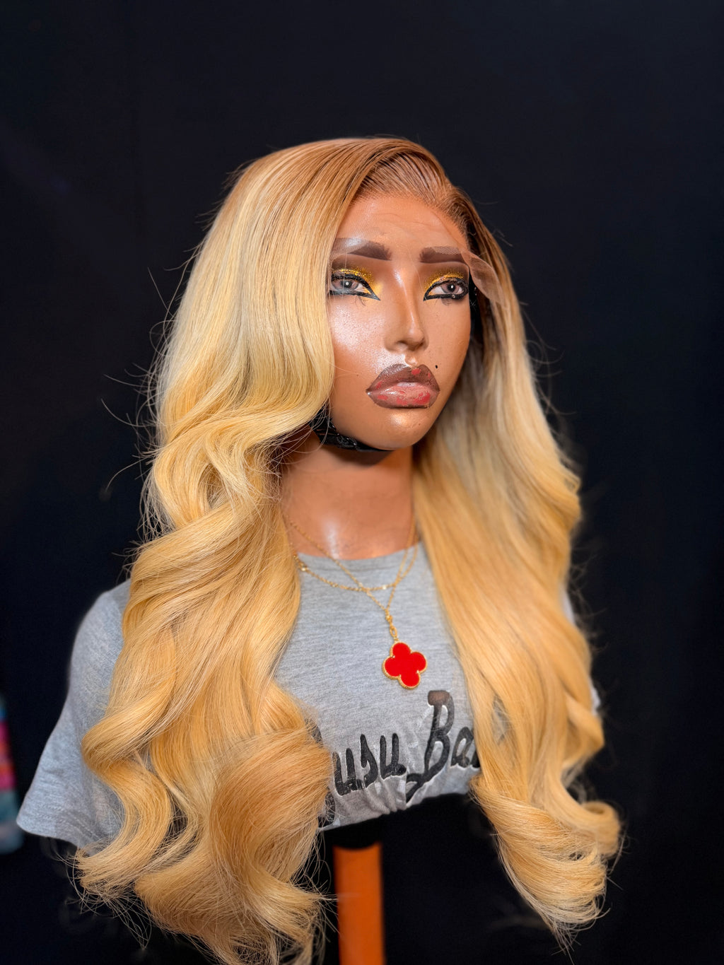 Blondie – Body Wave Wig, 20" 6x6 Closure