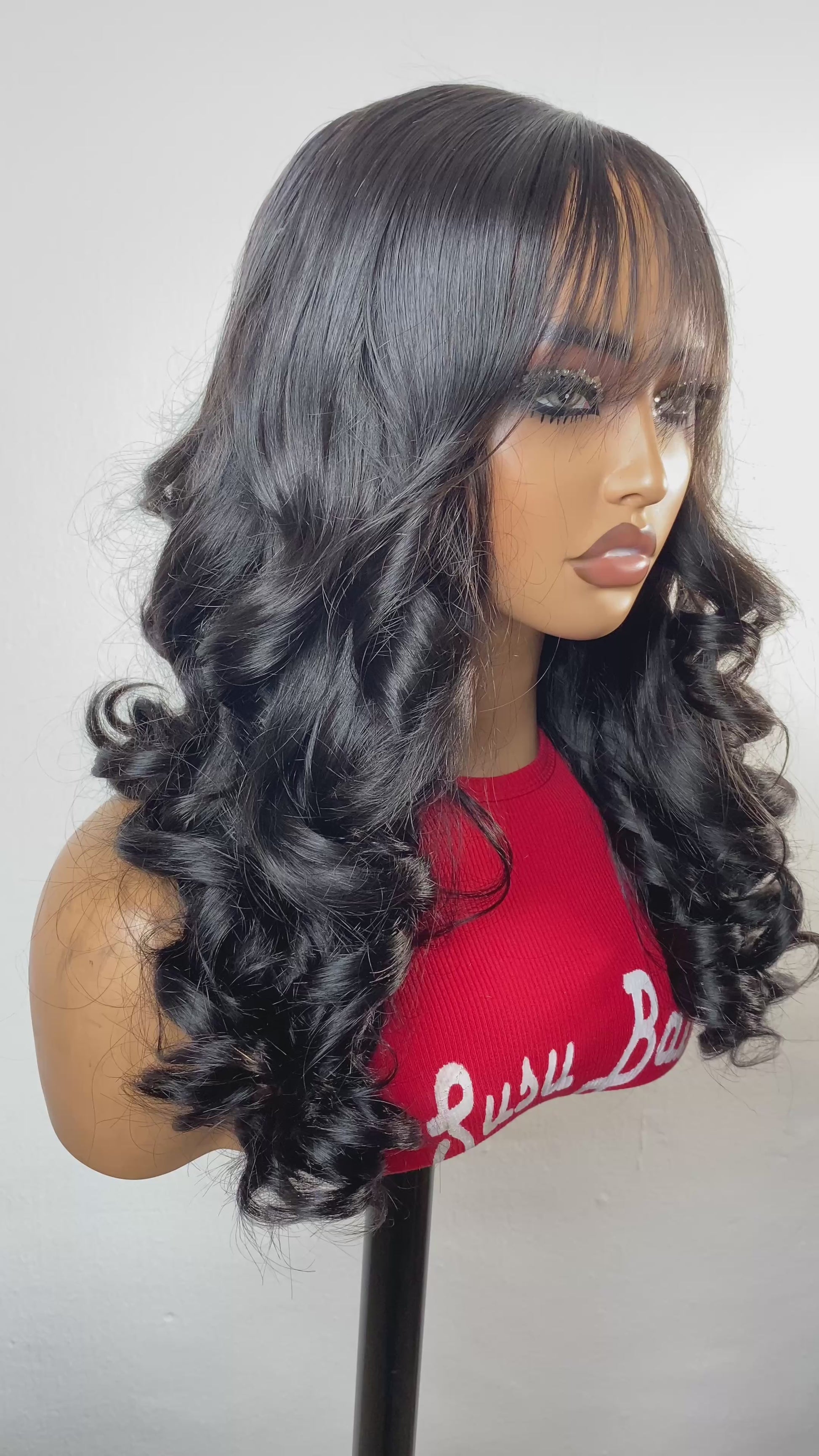 Nia – Fringe Bounce Wig, 16"
