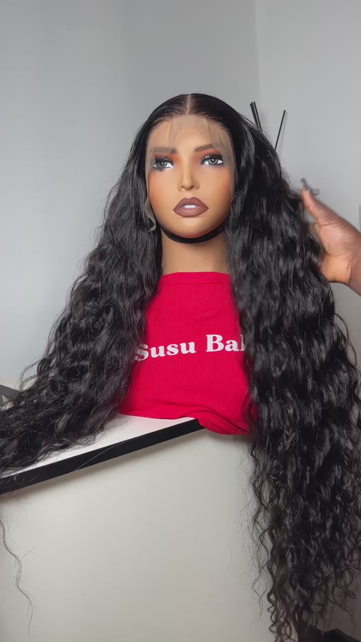 Claire – Loose Wavy Wig, 30" Frontal